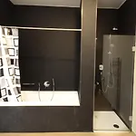 아파트 2 - High-quality In The Heart Of 2 *