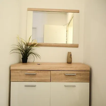 Apartment 2 - High-quality In The Heart Of 2