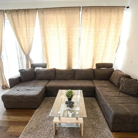 Apartment 2 - High-quality In The Heart Of 2