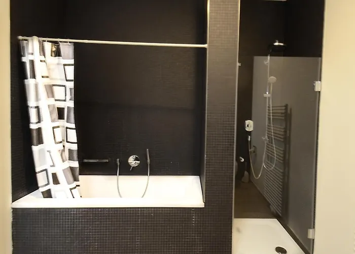 Apartament 2 - High-quality In The Heart Of 2 *